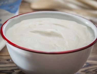 Τι θα συμβεί στο σώμα σου αν τρως καθημερινά γιαούρτι;